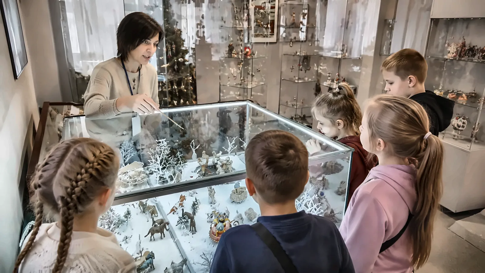 Музей ёлочных игрушек «Клинское подворье» — экскурсия для школьников в Москве